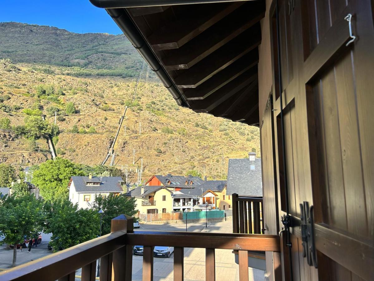 Apartament Encantador I Centric Amb Llar De Foc By Rural D'Aneu Эстерри-д'Анеу Экстерьер фото