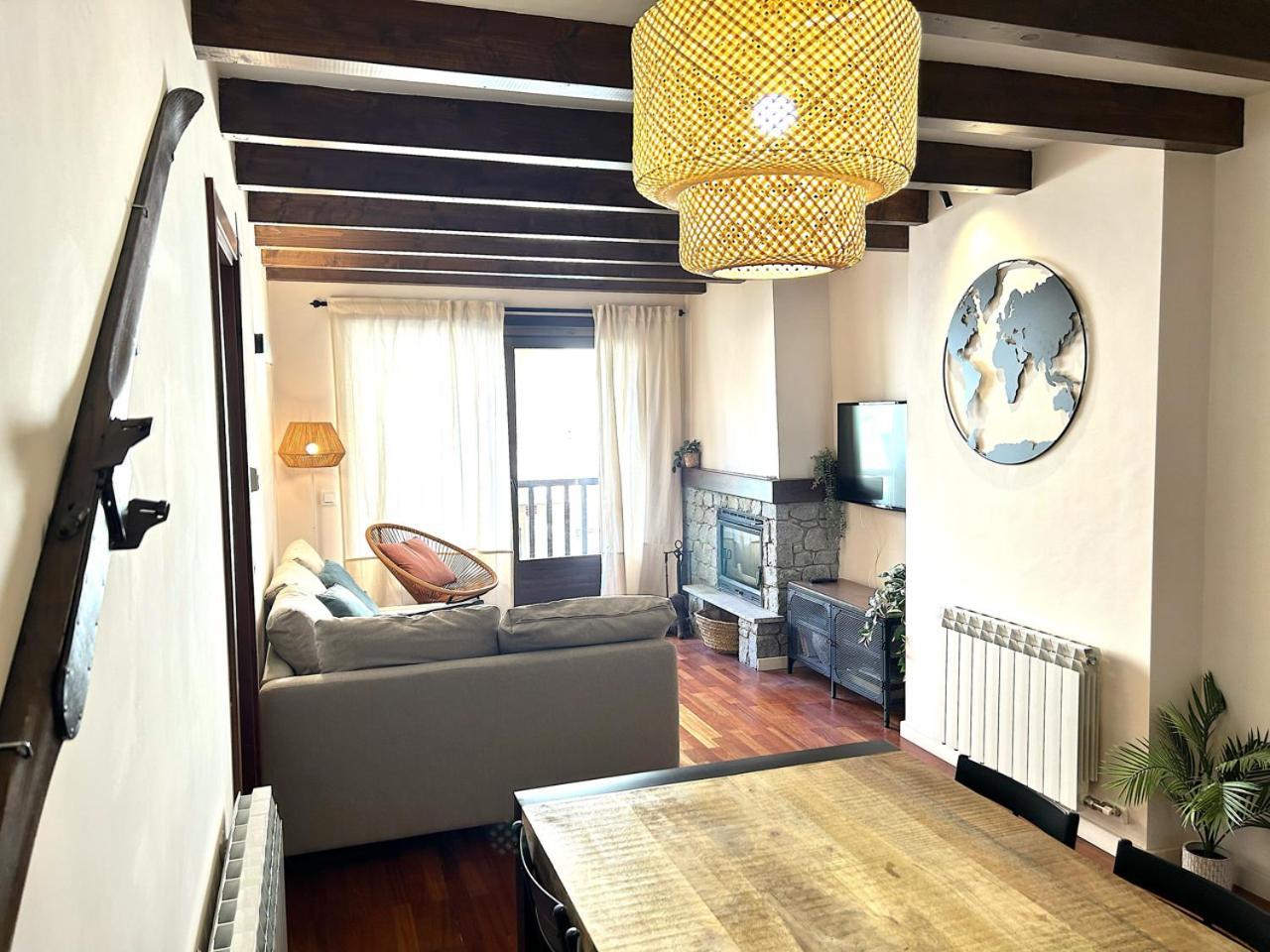 Apartament Encantador I Centric Amb Llar De Foc By Rural D'Aneu Эстерри-д'Анеу Экстерьер фото